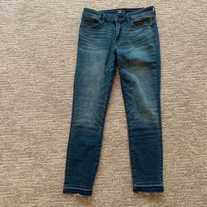 Low rise skinny jeans NEVER WORN